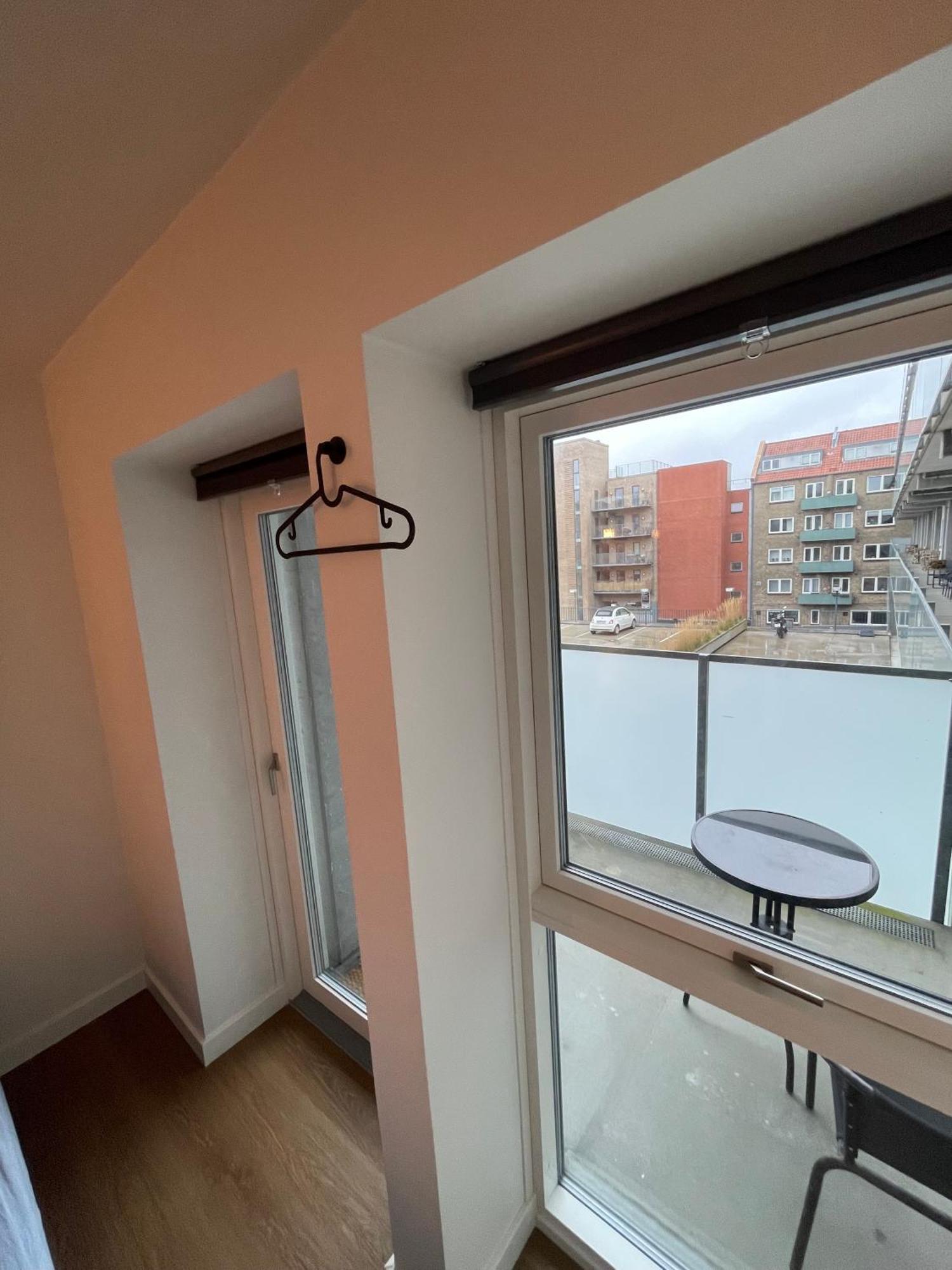 Modern Central Apt With Rooftop, Privat Balcony, & Free Parking,Next To Aarhus Attractions Exterior foto